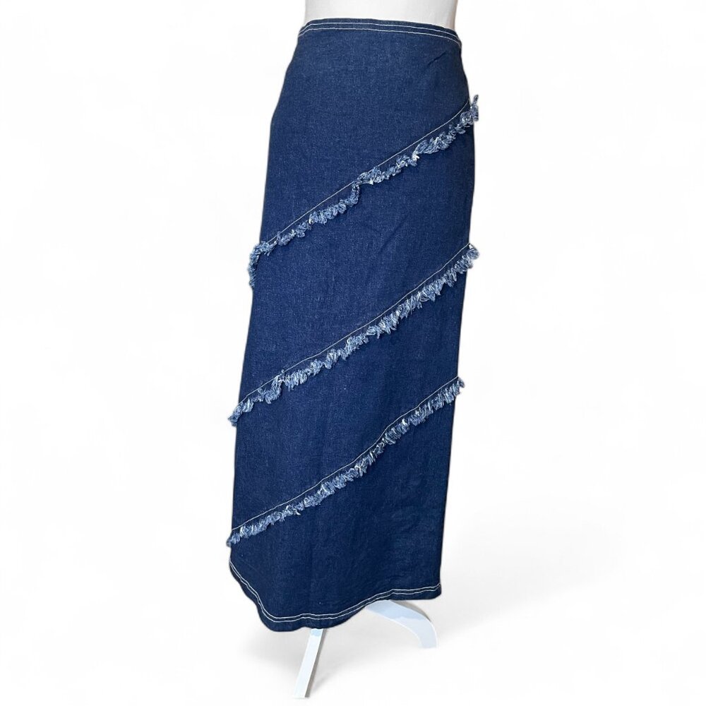 ☆ Vintage 90s Y2K Zoey Beth Denim Maxi Western Boho Skirt XL Distressed Fringe ☆